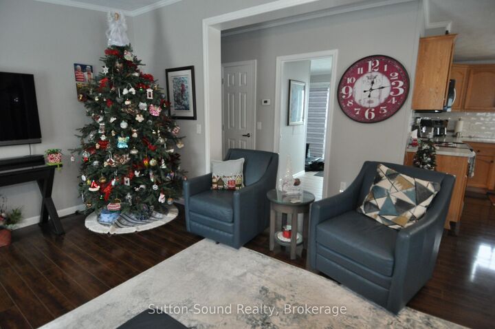 Property Photo: 144 Rosewood Drive ON N4K 5N5