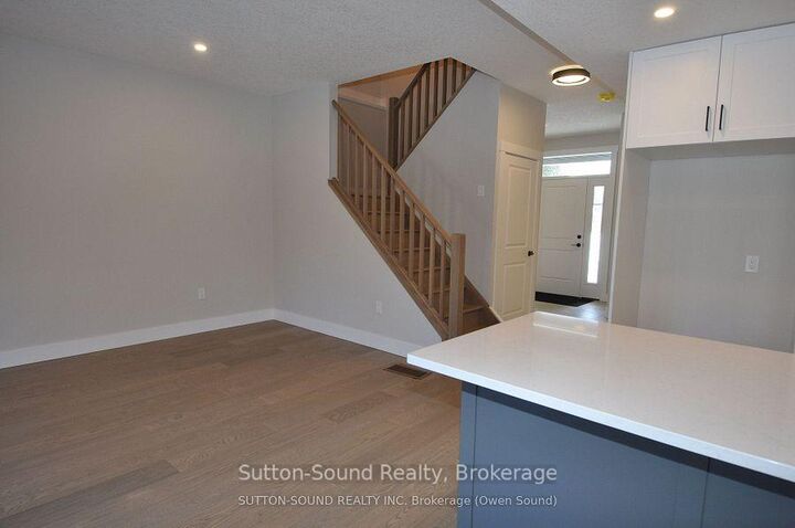 Property Photo: 622 8th Street W ON N4K 5N3