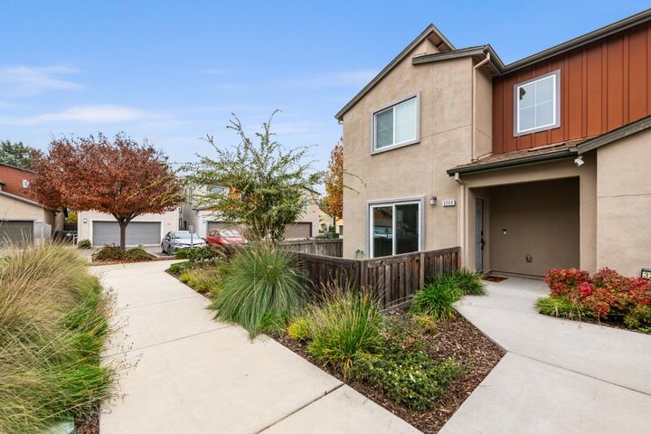 Property Photo:  3205 Albany Terrace  CA 95618 