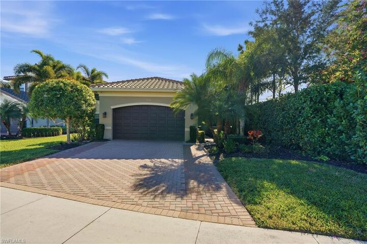 Property Photo: 4194 Amelia Way FL 34119