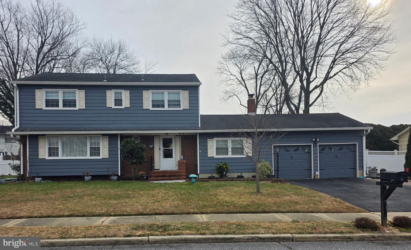 Property Photo:  13 Ticonderoga Drive  NJ 08505 