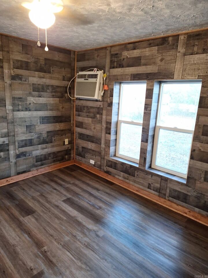 Property Photo:  508 E 5th Street  AR 72461 