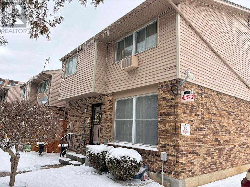 Property Photo:  1 Lamer'S Court 15  ON N4G 4T6 