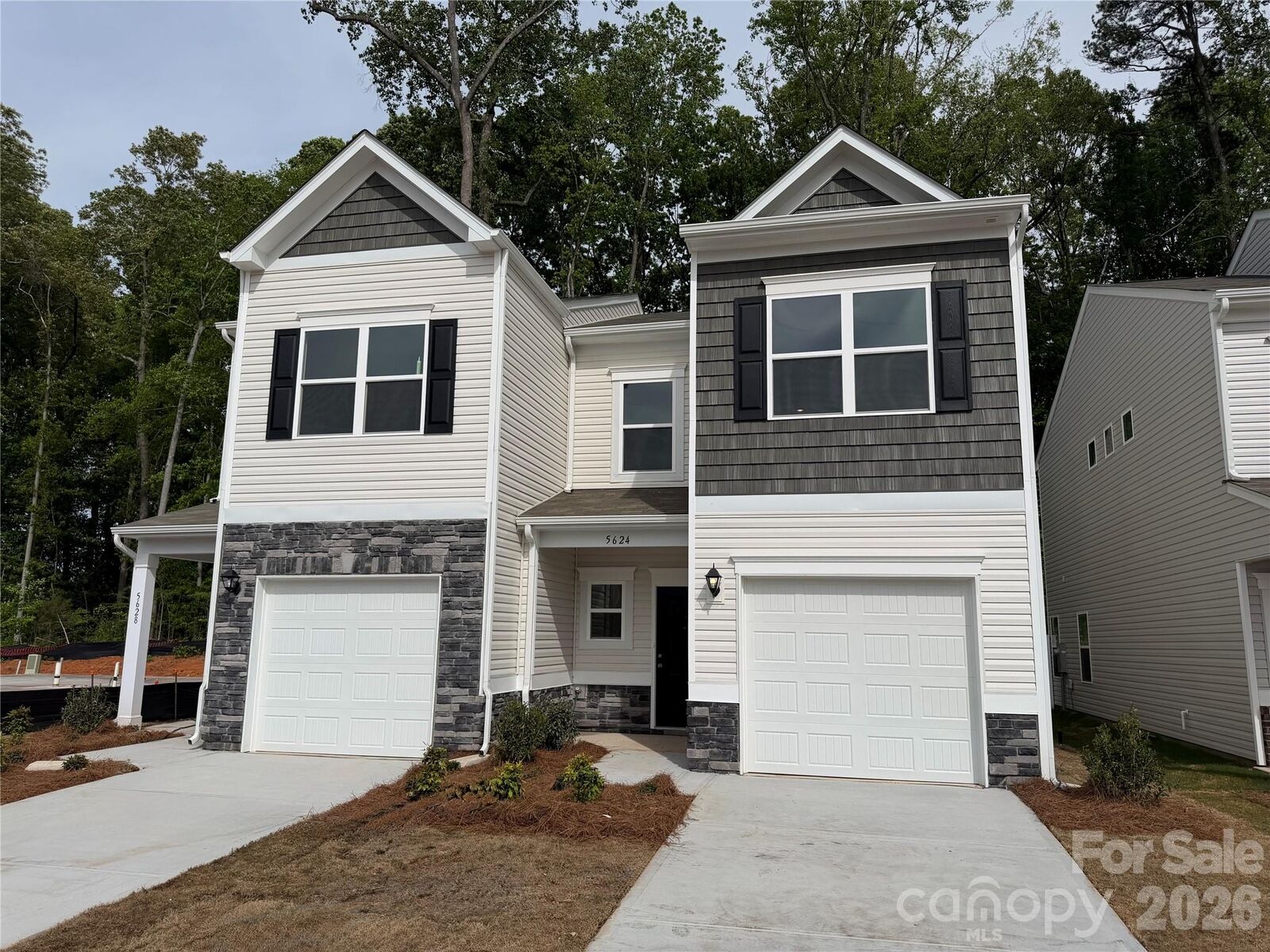 Property Photo: 5624 Ringneck Road NC 28216