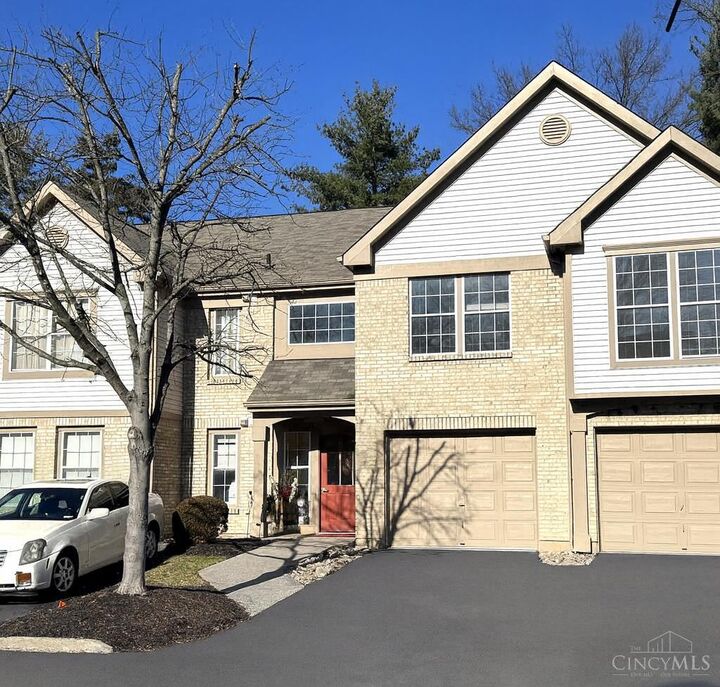 Property Photo: 492 Mapleleaf Drive OH 45255