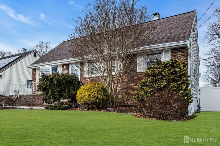 Property Photo:  150 Worth Street  NJ 08830 