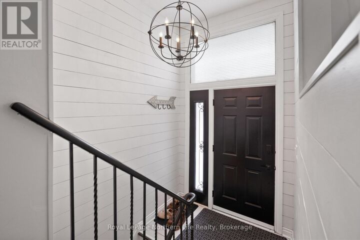 Property Photo:  15 Tweedsmuir Drive  ON P1A 2V3 