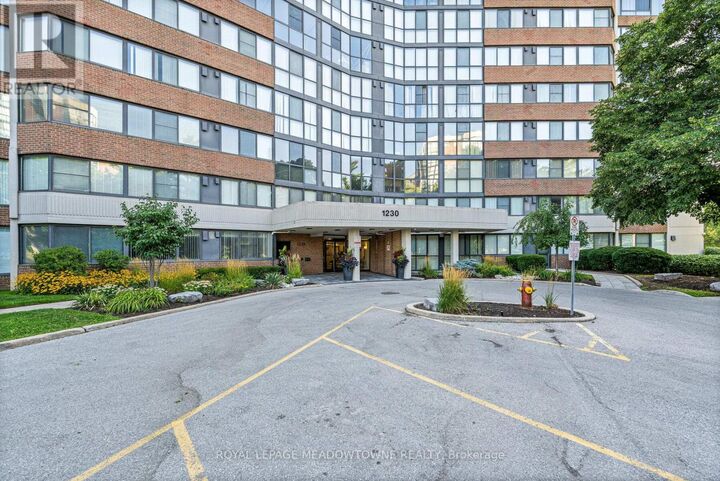 Property Photo:  1230 Marlborough Court 506  ON L6H 3K6 