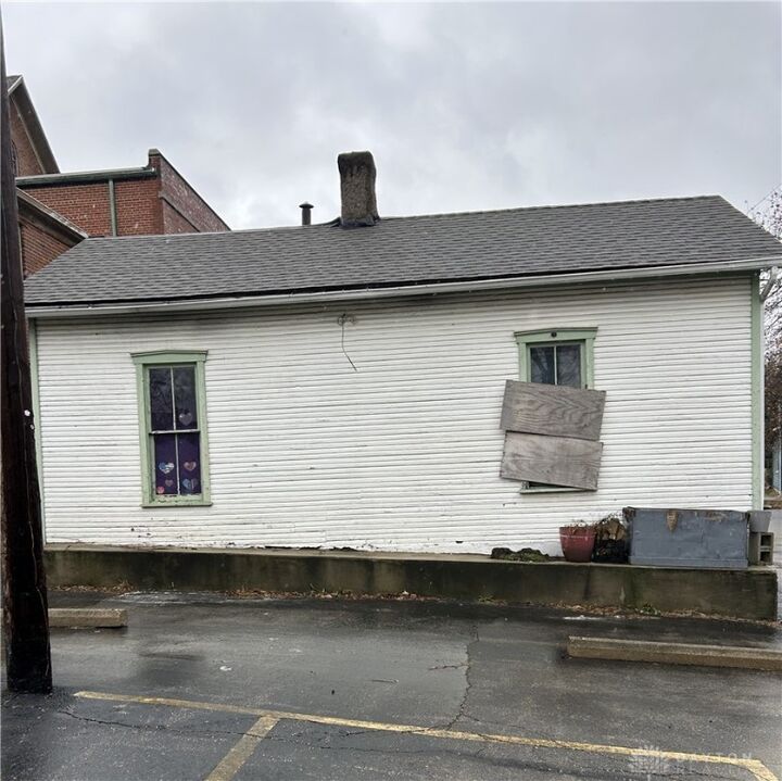 Property Photo: 429 Oak Street OH 45410