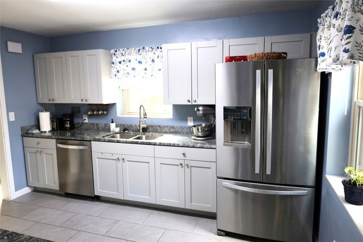 Property Photo:  144 Park Way  PA 16511 