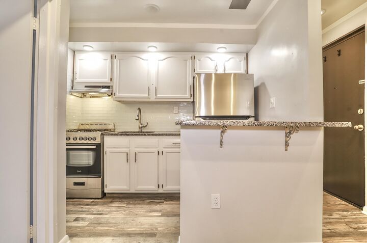 Property Photo:  1721 John F Kennedy Blvd 1D  NJ 07047 