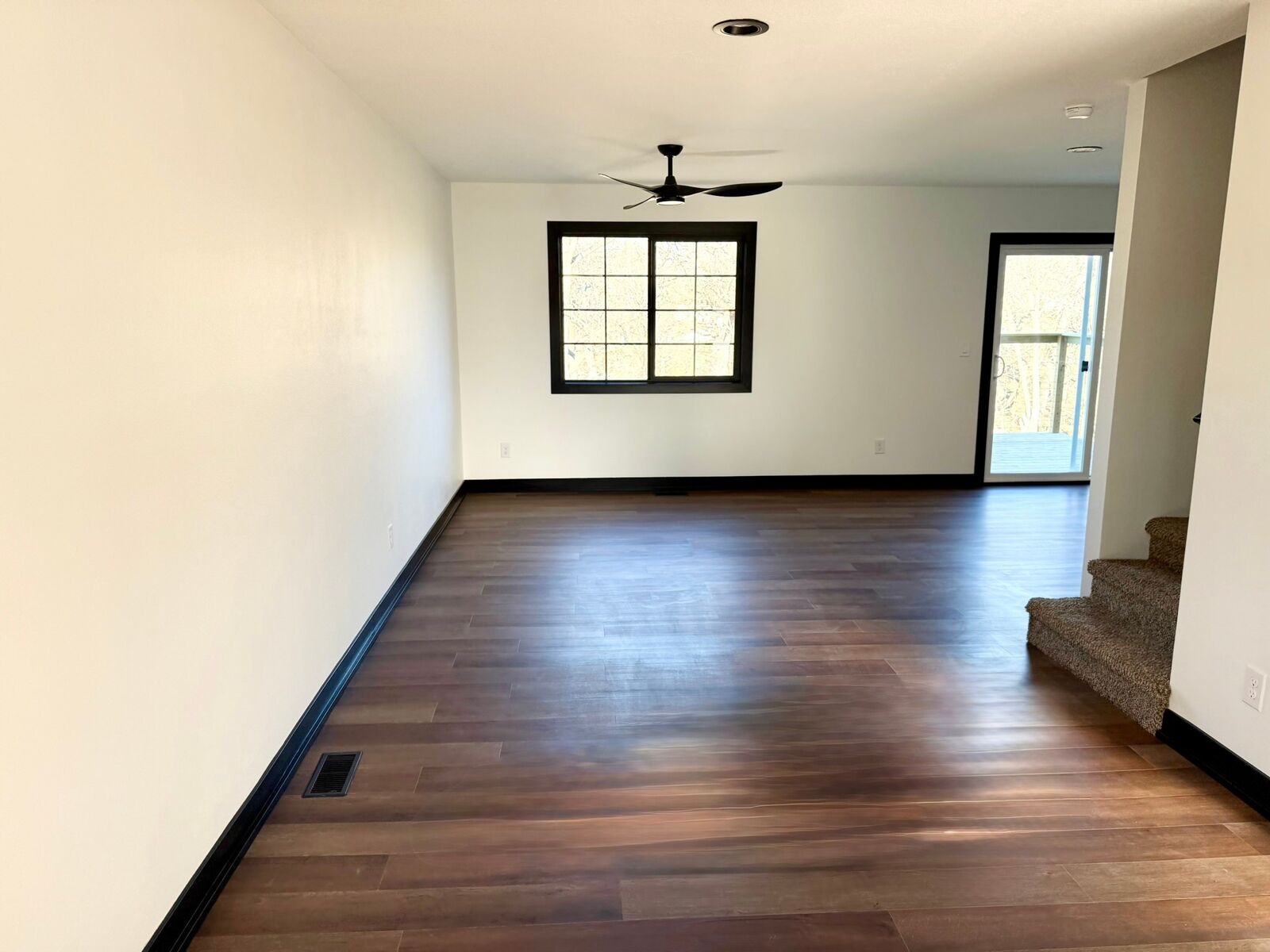 Property Photo:  348 E Pleasant View Drive  IA 50315 