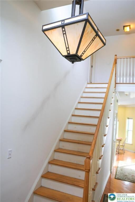 Property Photo:  5129 Hemlock Lane  PA 18371 