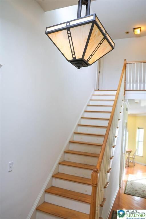 Property Photo:  5129 Hemlock Lane  PA 18371 