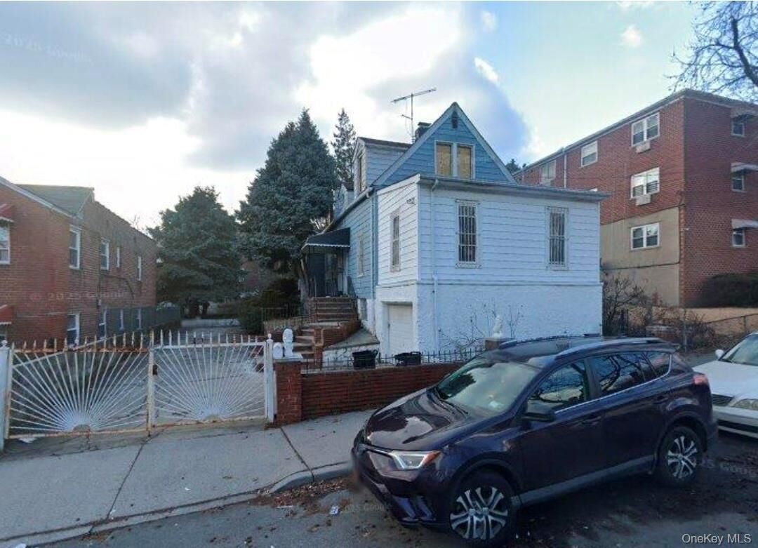 Property Photo:  4167 Ely Avenue  NY 10466 