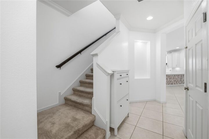 Property Photo:  1066 Amber Leaf Trail  FL 33544 