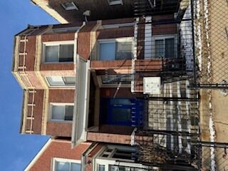 Property Photo: 6718 S Saint Lawrence Avenue IL 60637