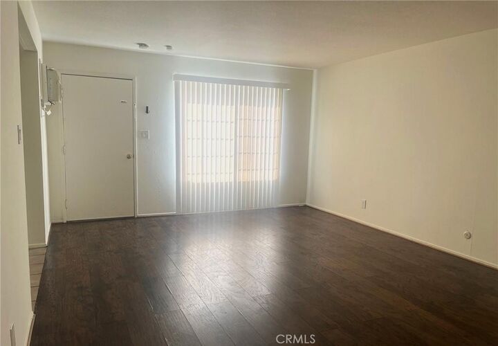 Property Photo:  101 N Tustin Avenue 3  CA 92807 