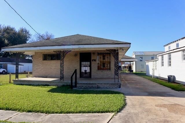Property Photo:  504 Urbandale Street  LA 70072 