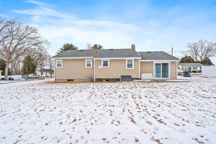 Property Photo:  92 Porter Rd  MA 01752 