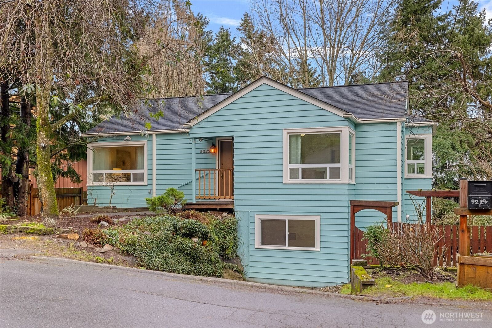 Property Photo: 9222 3rd Avenue SW WA 98106