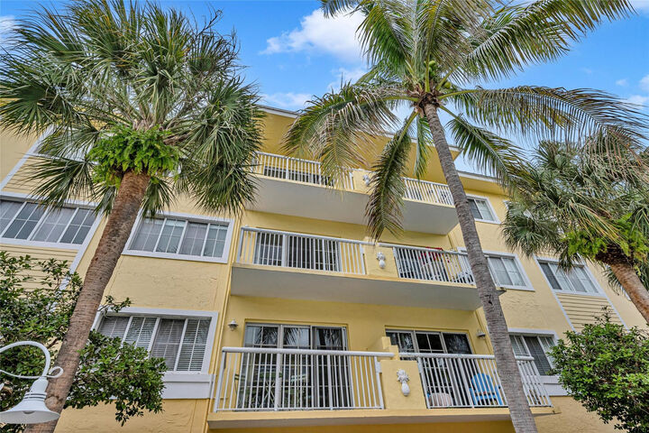 Property Photo:  1515 E Broward Boulevard 325  FL 33301 