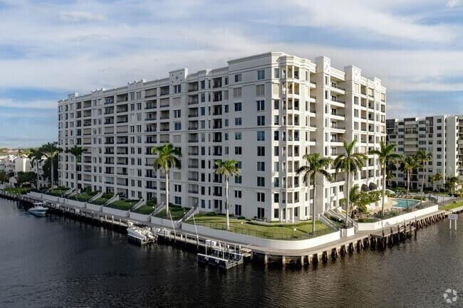 Property Photo:  2880 NE 14th Street Causeway 108  FL 33062 