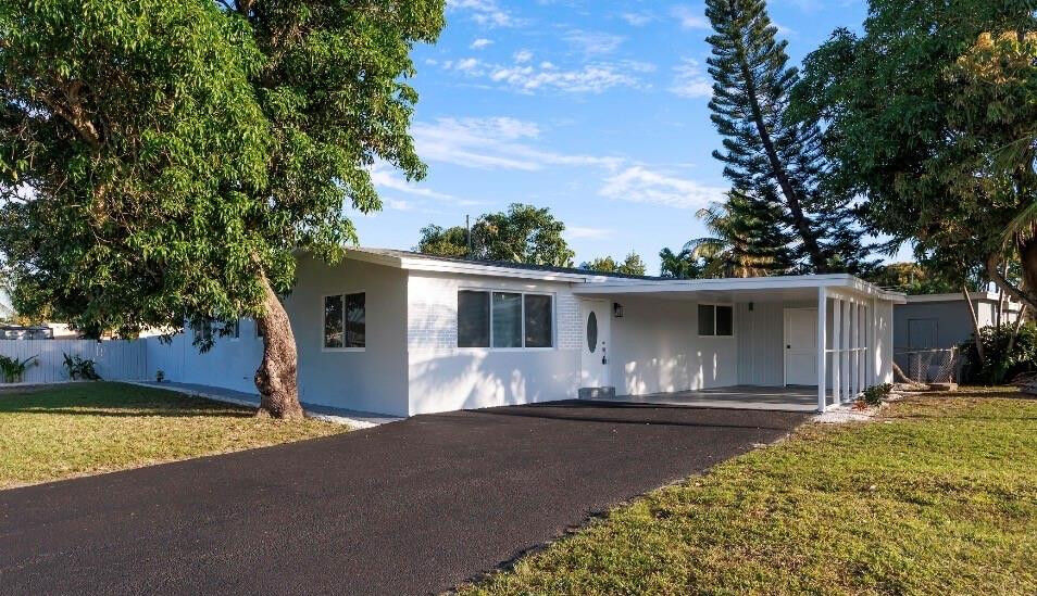 Property Photo:  5710 NE 2nd Terrace  FL 33334 