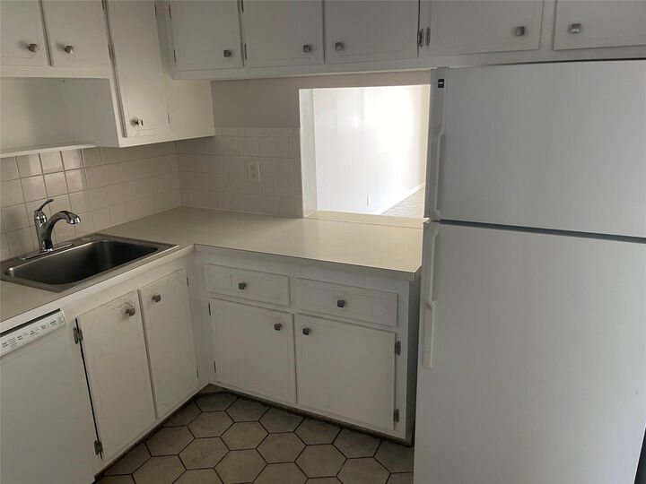 Property Photo: 1005 Country Club Drive 205 FL 33063