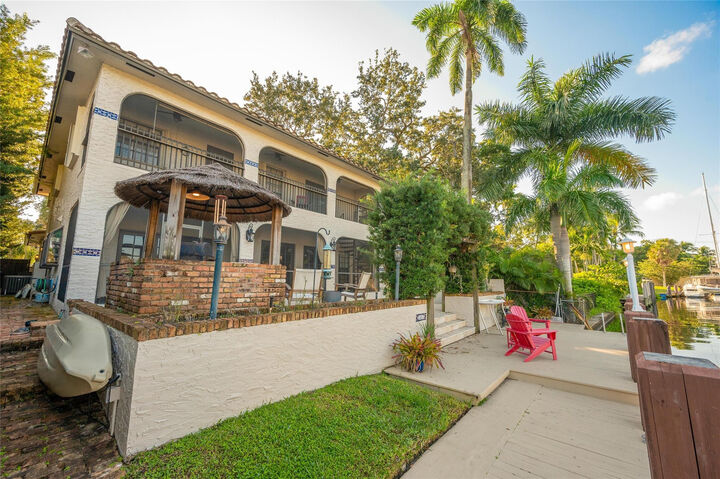 Property Photo:  1417 Ponce De Leon Drive  FL 33316 