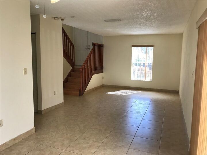 Property Photo:  7061 SW 41st Place  FL 33314 