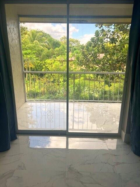 Property Photo:  10290 NW 36th Street 7  FL 33065 