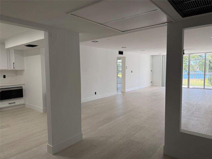 Property Photo:  3010 N Course Drive 207  FL 33069 