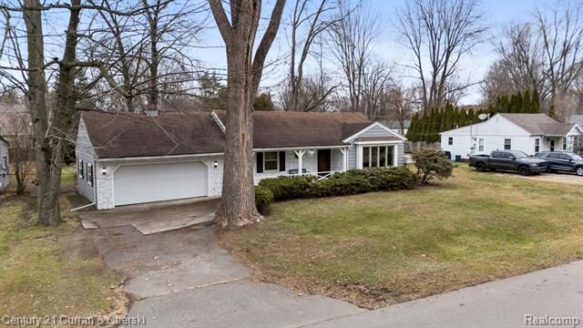 Property Photo:  33776 Rhonswood Street  MI 48335 