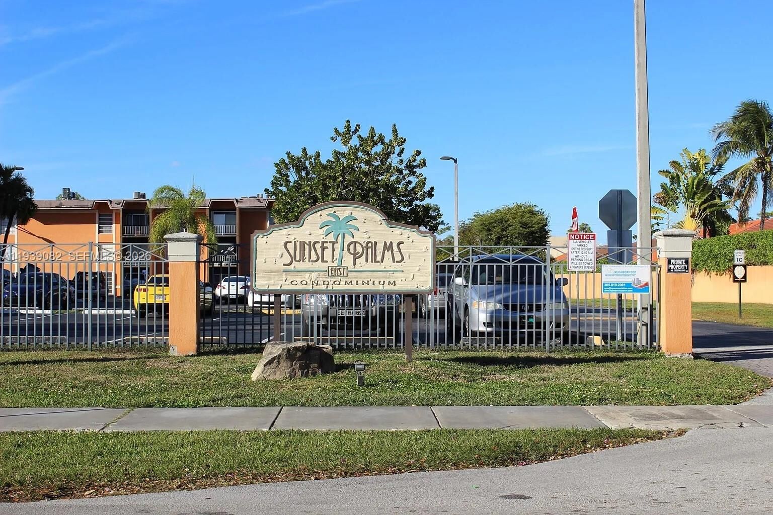 Property Photo:  9441 SW 76th St V33  FL 33173 