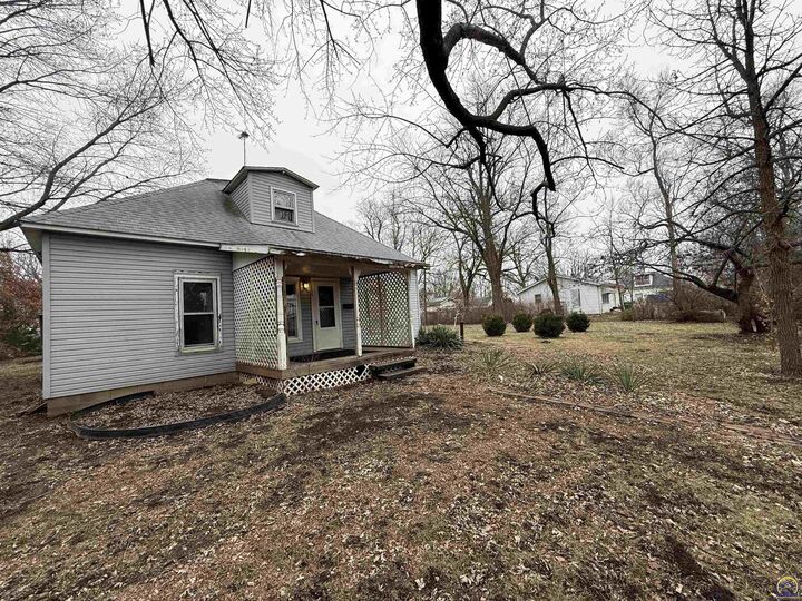 Property Photo:  206 Western Ave  KS 66419 