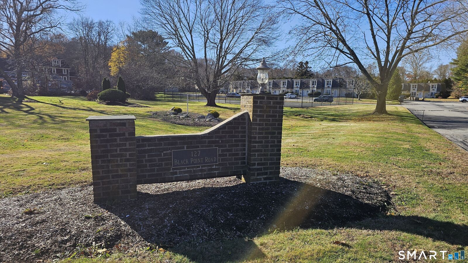 Property Photo:  127 Black Point Road Apt 7  CT 06357 