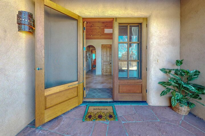 Property Photo:  98 Calle Mirador  NM 87557 