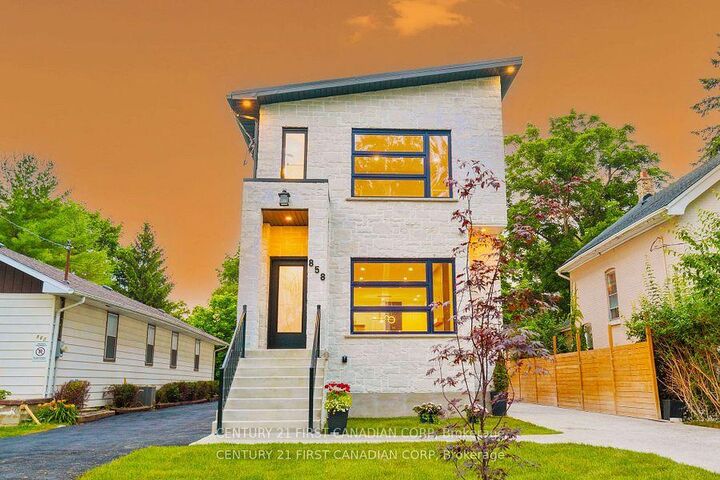 Property Photo:  858 William Street  ON N5Y 2S3 