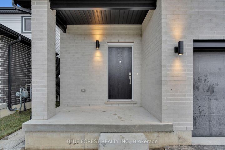 Property Photo: 143 Marconi Court ON N5V 0C9