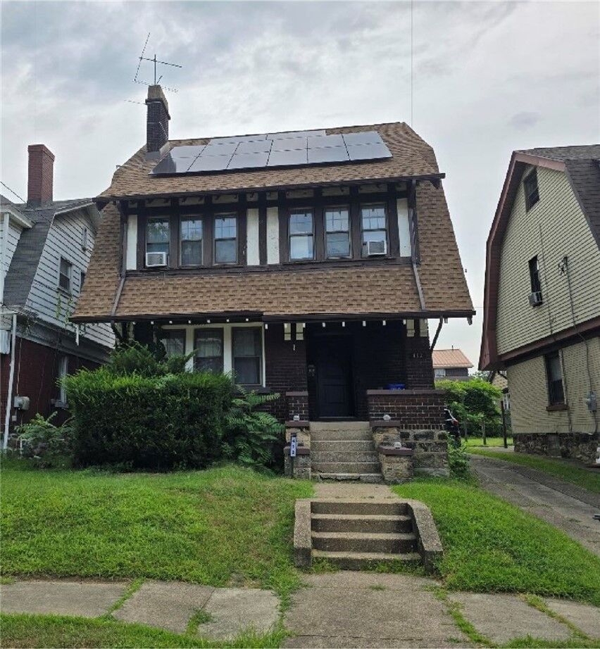 Property Photo:  412 Boyd St  PA 15145 