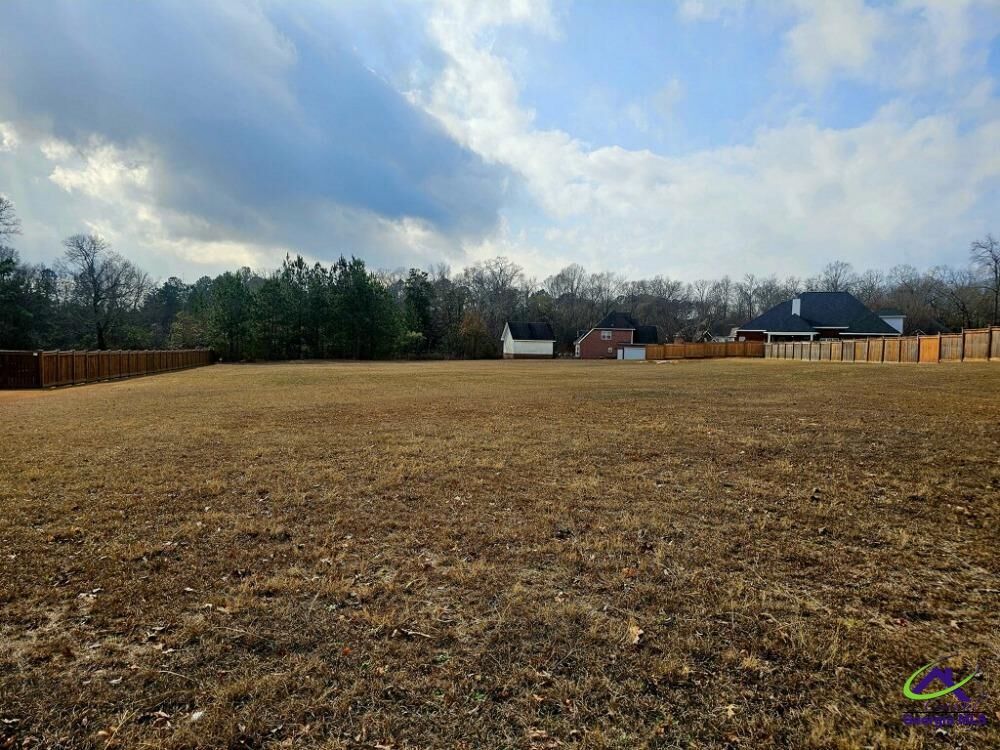 Property Photo:  109 Erin Lee Court  GA 31088 