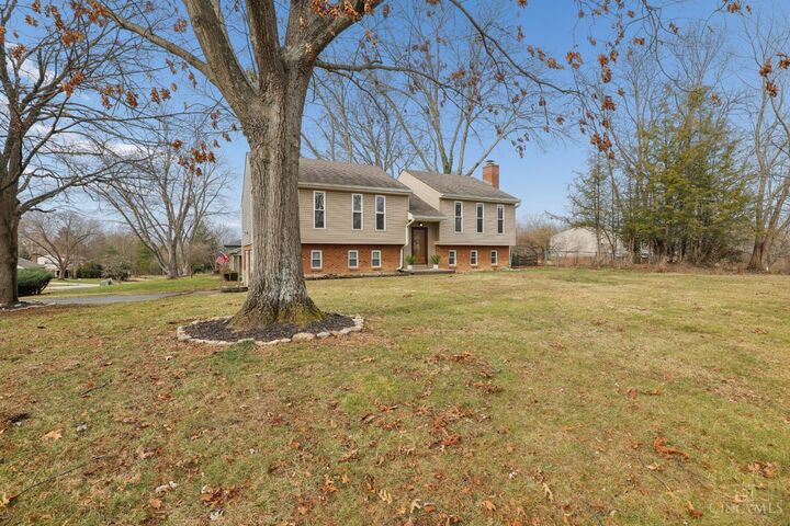 Property Photo:  1090 Michelle Trail  OH 45150 