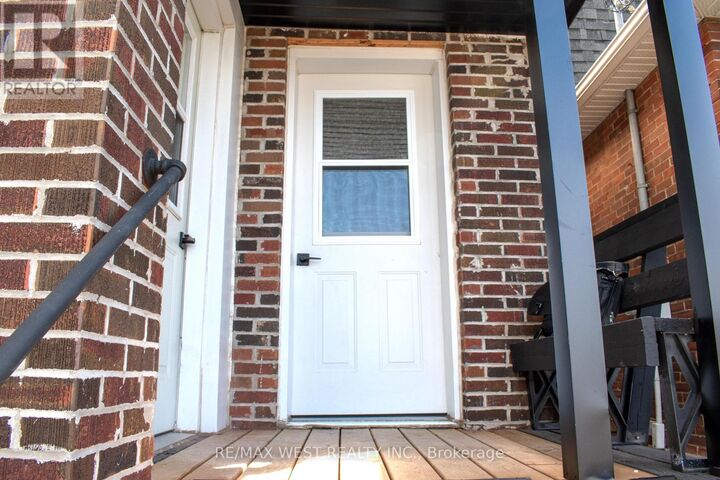 Property Photo:  365 Silverthorn Avenue  ON M6M 3G7 