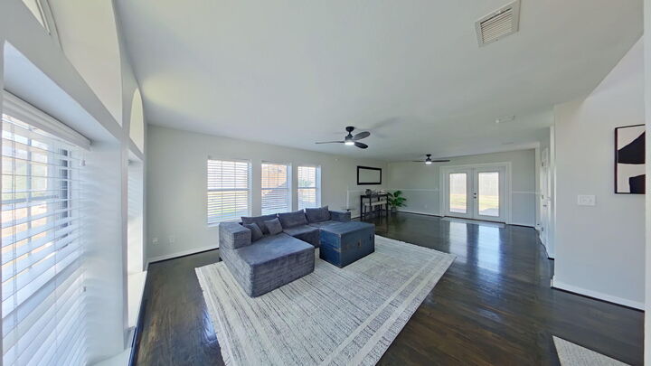 Property Photo: 441 Atwater Court FL 32569