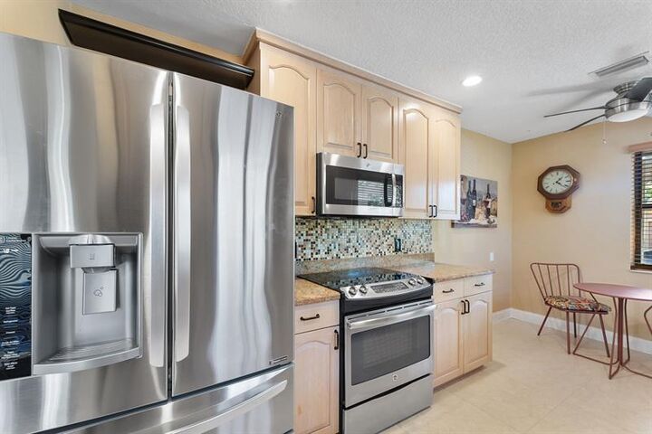 Property Photo:  4485 Cordia Cir  FL 33066 