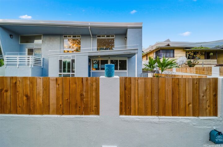 Property Photo:  47-402 Kamehameha Highway  HI 96744 