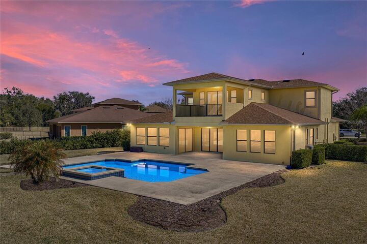 Property Photo:  17914 Howsmoor Place  FL 33559 