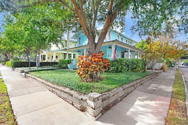 Property Photo:  1801 W Hills Avenue  FL 33606 