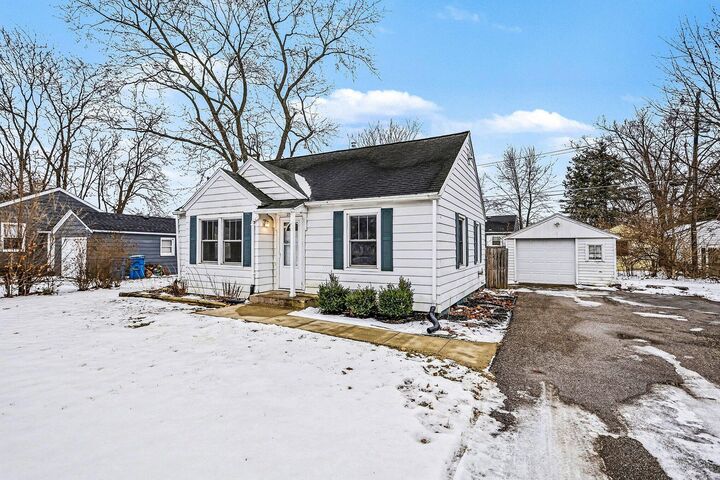 Property Photo:  270 Helmar Court  MI 49022 